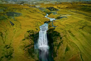 Dharma Advisors Hero Iceland